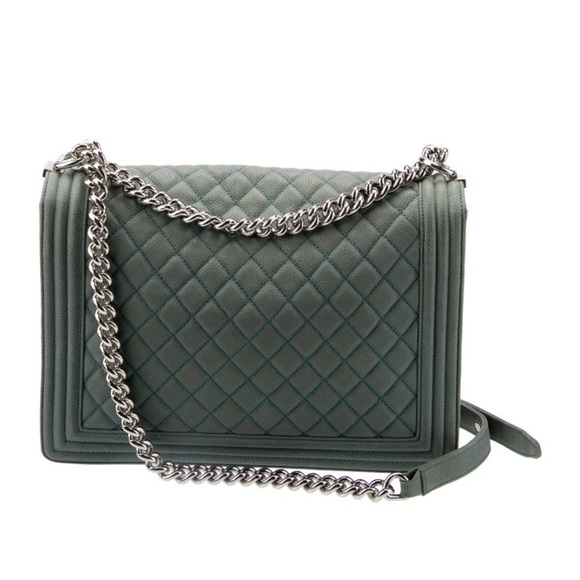 Chanel XL Boy Quilted Shoulder Bag - Picture 3 of 10